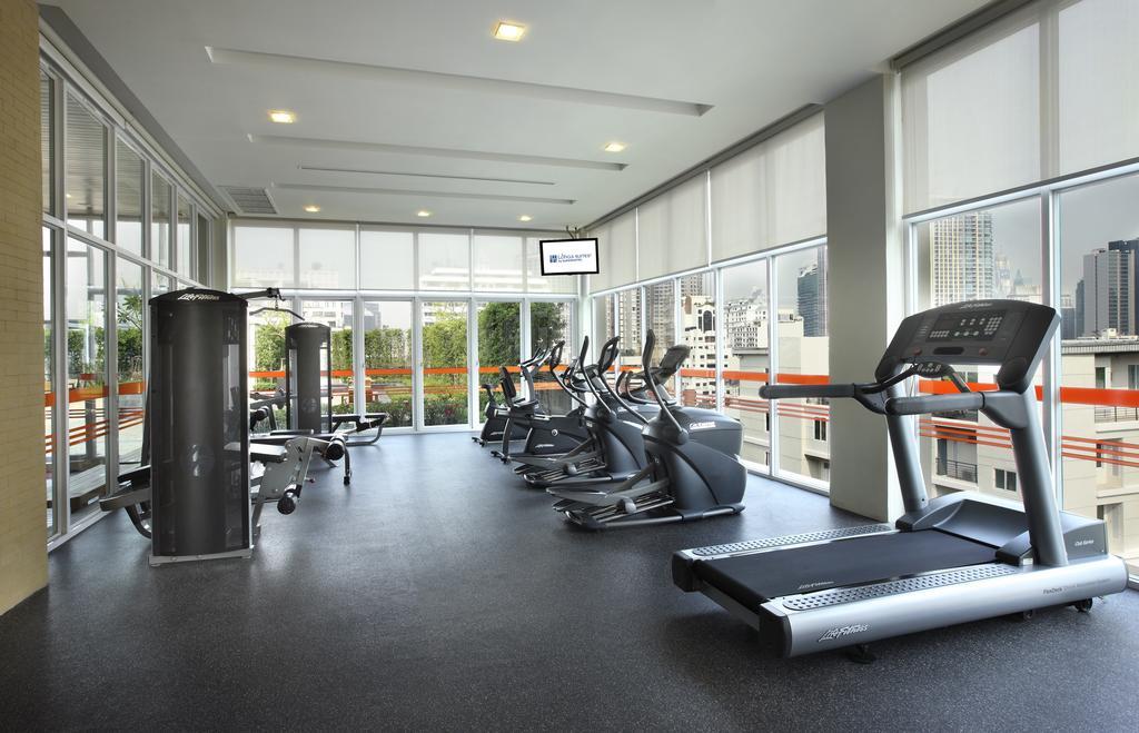 Lohas Residences Sukhumvit 2 Бангкок Экстерьер фото