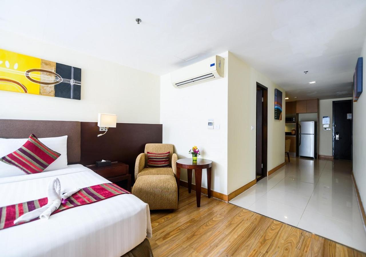 Lohas Residences Sukhumvit 2 Бангкок Экстерьер фото